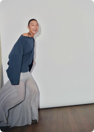 Lightweight Three-dimensional Cut  Slightly Sheer Mesh Skirt  Midi Length